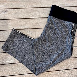 PINK Ultimate Yoga Leggings 21"